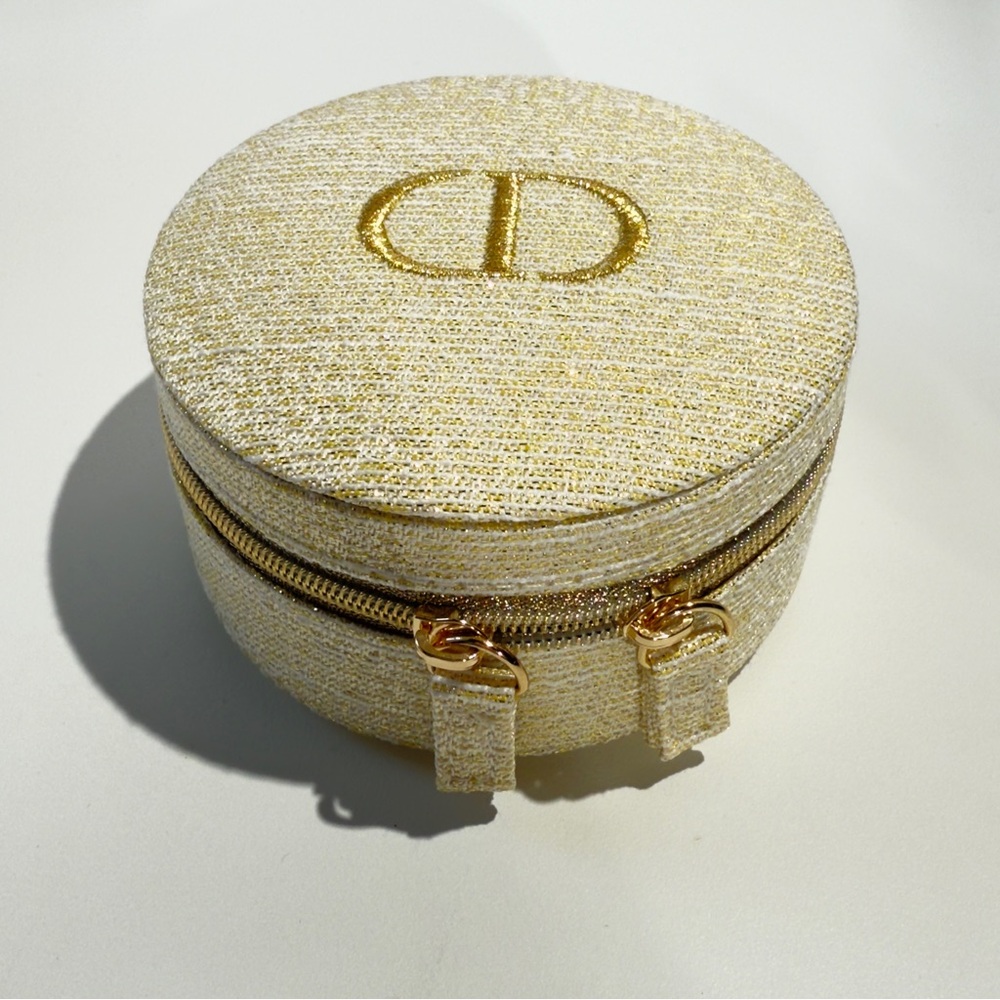 Dior Pouch - Picture 2 of 5